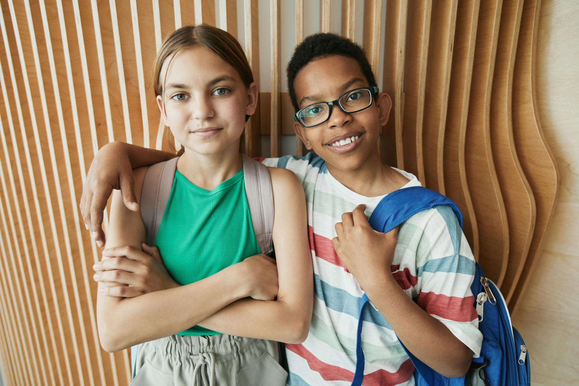 2 jeunes écoliers